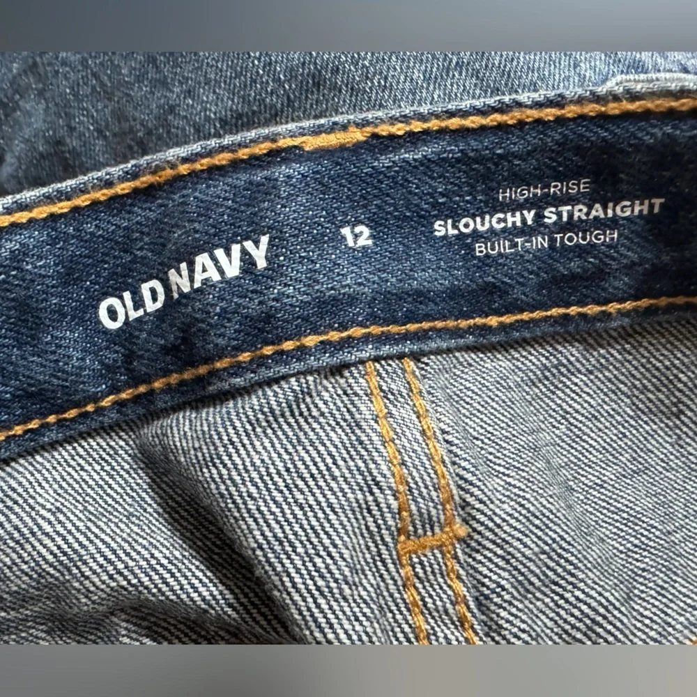 Old Navy High-Rise Slouchy Straight Distressed Denim Shorts Girl Size 12